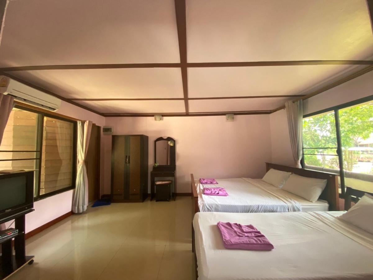 Oyo 966 Boss Khaoyai Hotel Ban Bung Toei Exterior foto